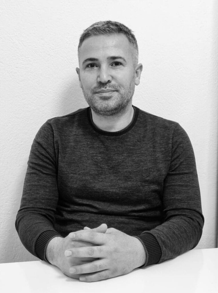 Yılmaz Öztekin